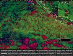 Abu Vulkanik Gunung Anak Krakatau Menyebar, Jakarta hingga Bengkulu