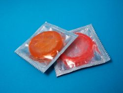 Alat Kontrasepsi: Jenis Hormonal dan Non-Hormonal untuk Kesehatan Seksual