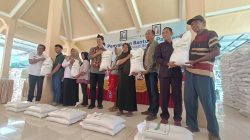 490 Warga Banyumas Dapat 30 Kg Beras dari Bulog
