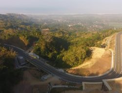 Jalan Kelok 23 Kretek-Girijati Dibuka Uji Coba, Ini Aturan untuk Pengendara