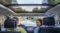 Cara Merawat Karet Sunroof Mobil agar Tak Bocor Saat Hujan