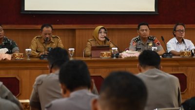 Sekretaris Daerah (Sekda) Kabupaten Purbalingga Herni Sulasti memimpin Rapat Koordinasi Lintas Sektor Evaluasi Pelaksanaan Pengumuman dan Pendaftaran Bakal Calon Kepala Desa Tahun 2026.