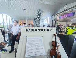 KAI Resmikan Patung Raden Soetedjo di Stasiun Purwokerto, Ini Pencipta Lagu Di Tepinya Sungai Serayu